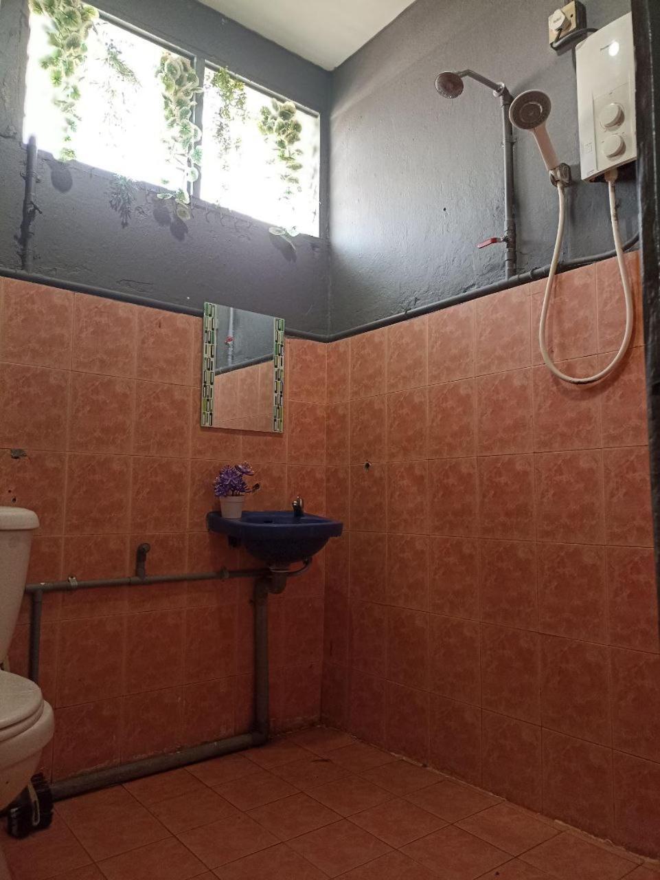 Greenleaf Guesthouse Джерантут Екстер'єр фото